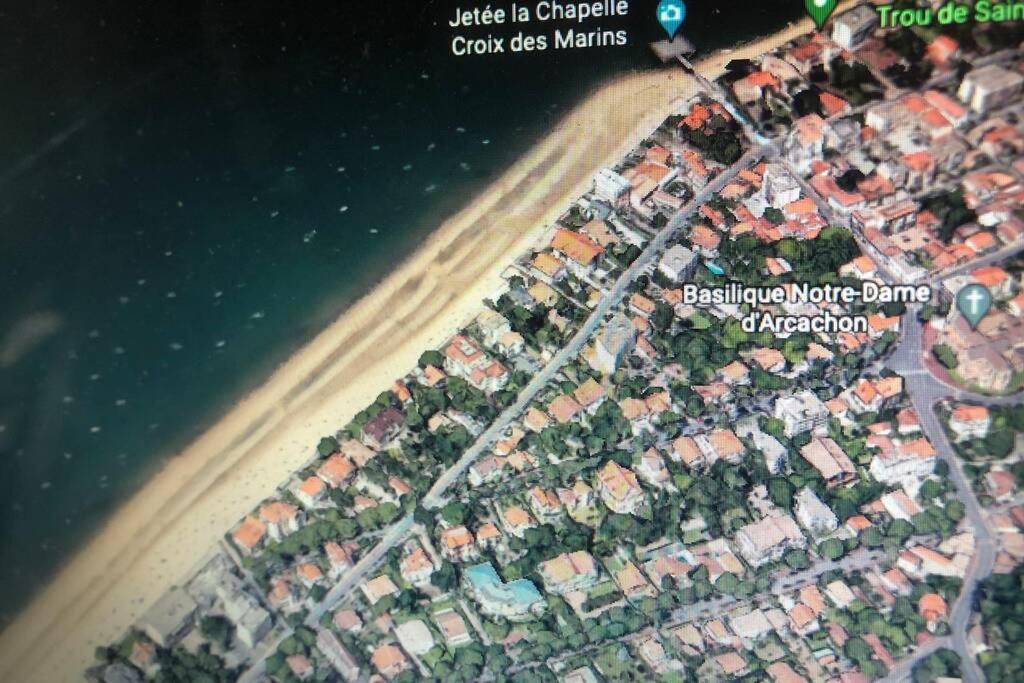 Appart Sur La Plage Pied Dans L Eau Avec Terrasse Jardin Vue Sur Le Bassin Depuis La Terrasse , Parking Arcachon Exterior photo